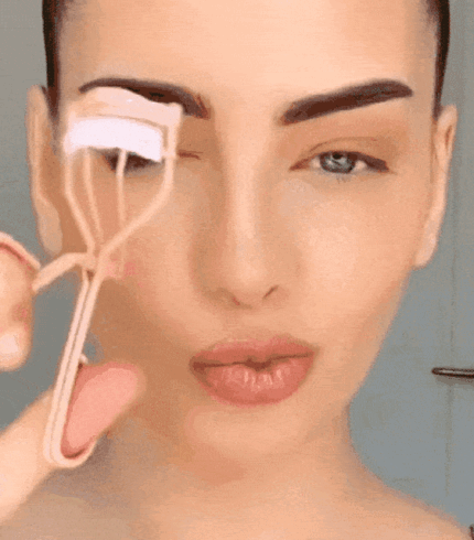 🎅2025 New Eyelash curler with brush Makeup Tools